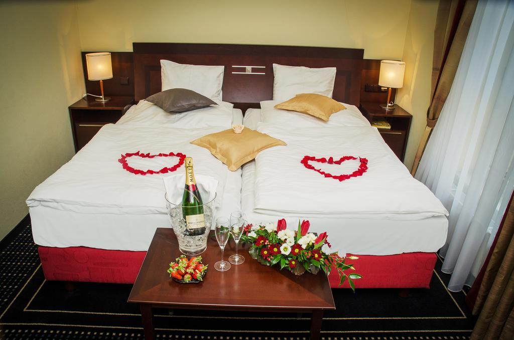 Hotel U Zvonu Pilzno Pokój zdjęcie