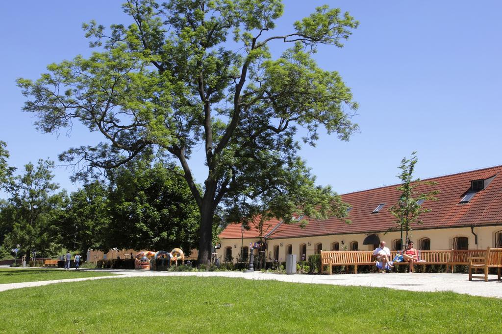 Hotel U Zvonu Pilzno Zewnętrze zdjęcie