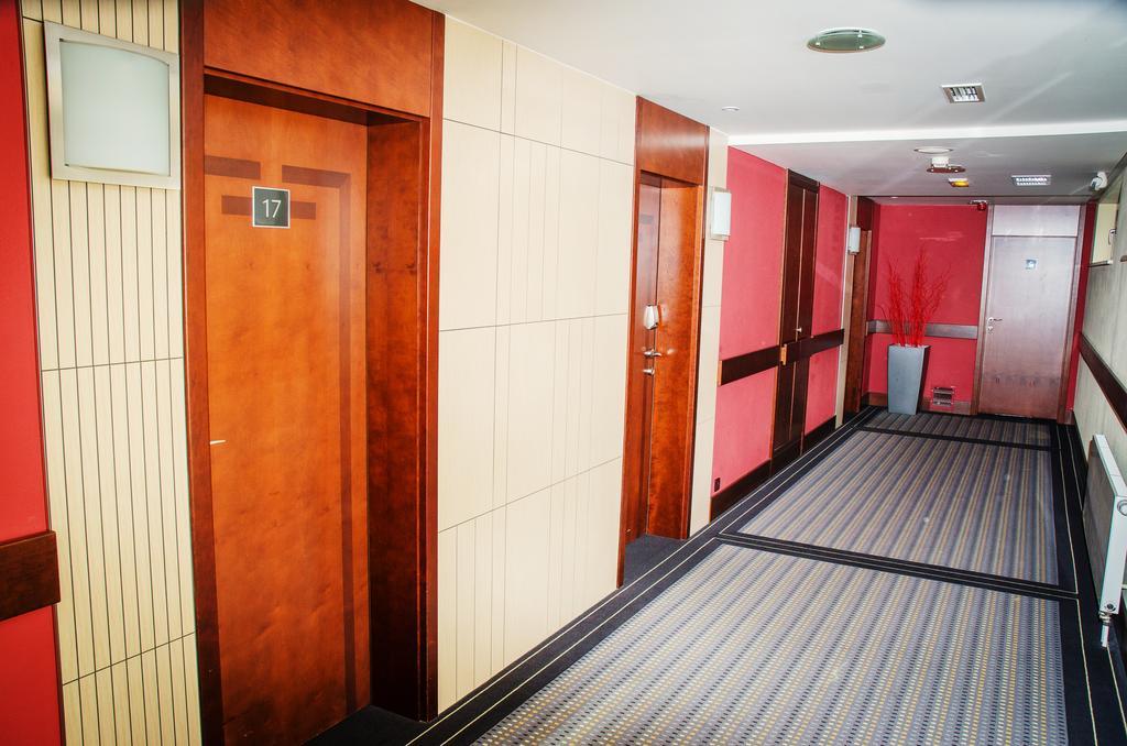 Hotel U Zvonu Pilzno Zewnętrze zdjęcie