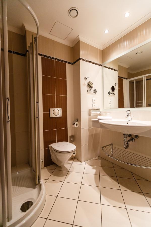 Hotel U Zvonu Pilzno Zewnętrze zdjęcie