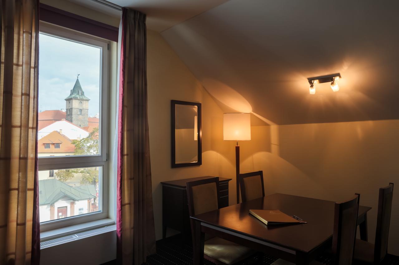 Hotel U Zvonu Pilzno Zewnętrze zdjęcie